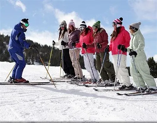 Hotel Arinsal 2*,