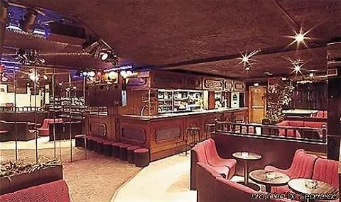 Hotel Arinsal 2*,